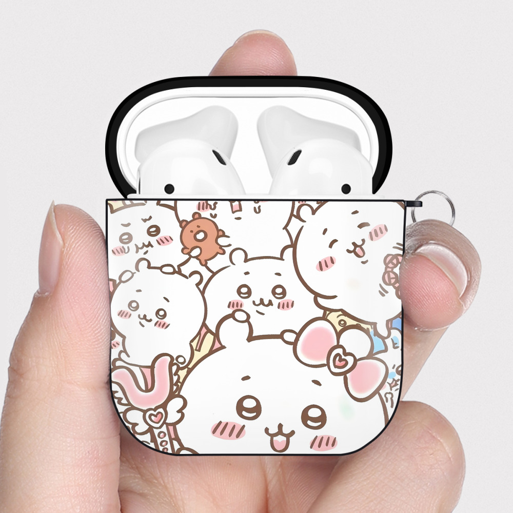 （画像用） ちいかわ Chii-kawa AirPods 第2世代保護ケース ハードシェル ブラック 耐衝撃・防指紋・カラビナ付き