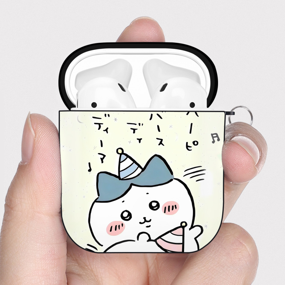 （画像用） ちいかわ Chii-kawa AirPods 第2世代保護ケース ハードシェル ブラック 耐衝撃・防指紋・カラビナ付き