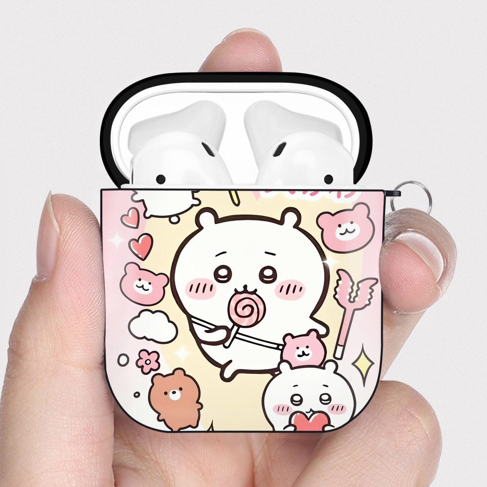 （画像用） ちいかわ Chii-kawa AirPods 第2世代保護ケース ハードシェル ブラック 耐衝撃・防指紋・カラビナ付き