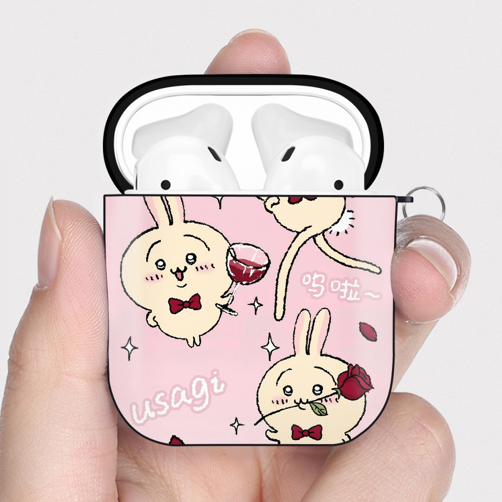 （画像用） ちいかわ Chii-kawa AirPods 第2世代保護ケース ハードシェル ブラック 耐衝撃・防指紋・カラビナ付き