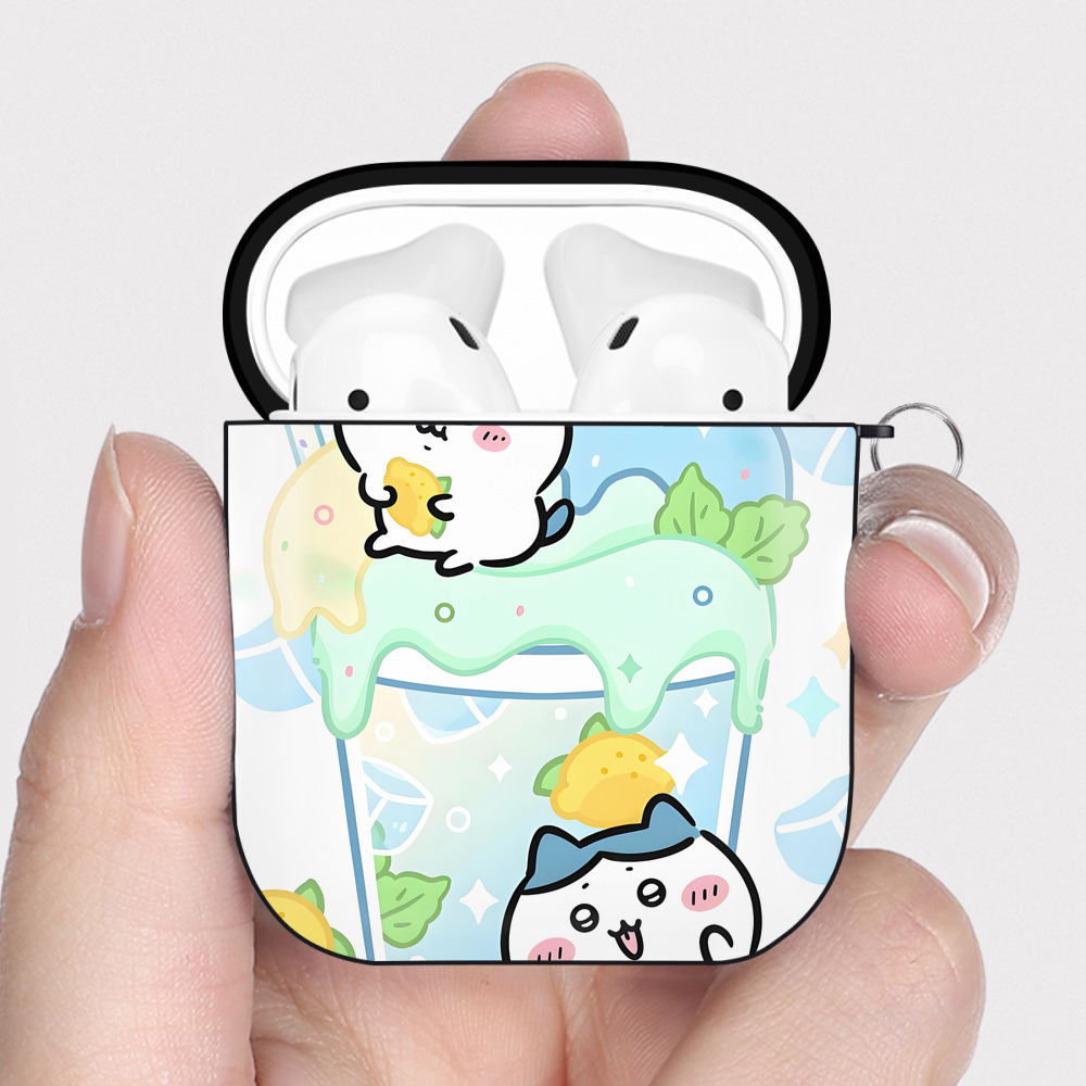 （画像用） ちいかわ Chii-kawa AirPods 第2世代保護ケース ハードシェル ブラック 耐衝撃・防指紋・カラビナ付き