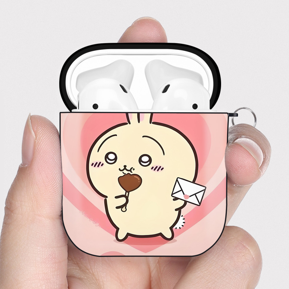 （画像用） ちいかわ Chii-kawa AirPods 第2世代保護ケース ハードシェル ブラック 耐衝撃・防指紋・カラビナ付き