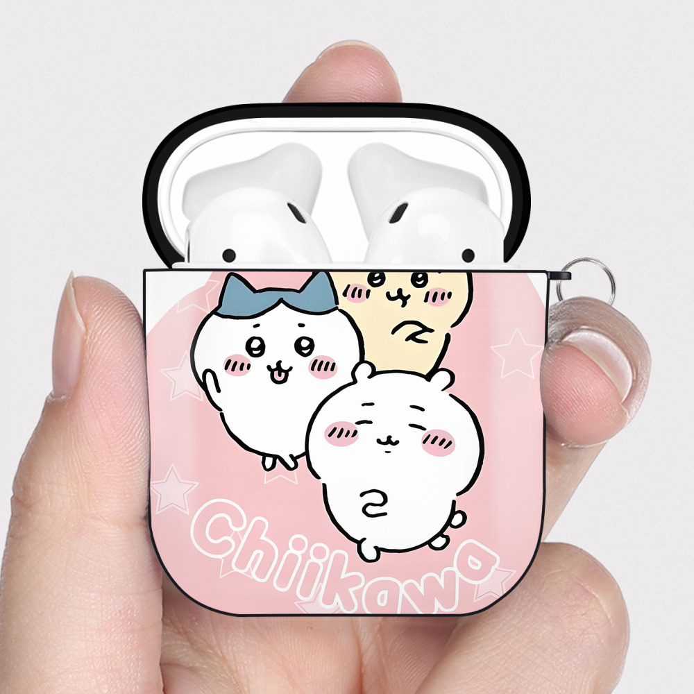 （画像用） ちいかわ Chii-kawa AirPods 第2世代保護ケース ハードシェル ブラック 耐衝撃・防指紋・カラビナ付き