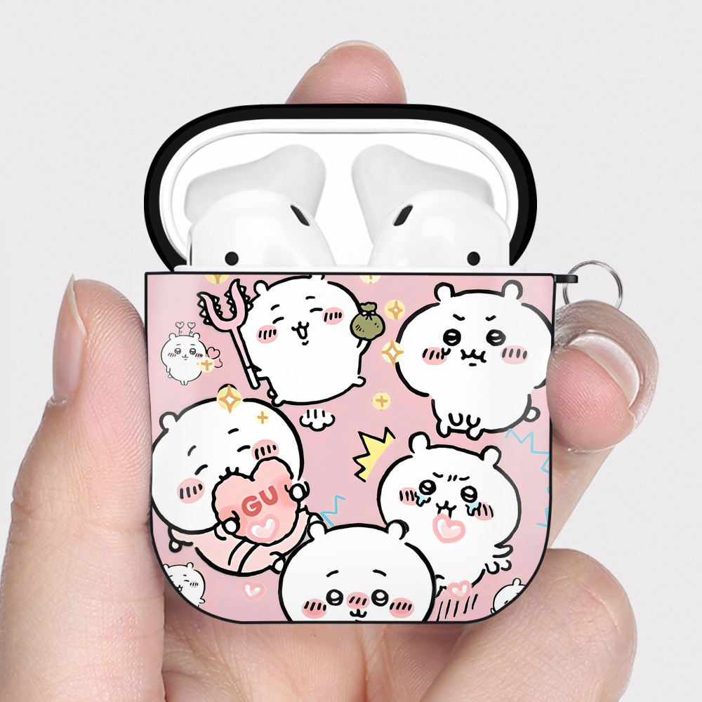 （画像用） ちいかわ Chii-kawa AirPods 第2世代保護ケース ハードシェル ブラック 耐衝撃・防指紋・カラビナ付き