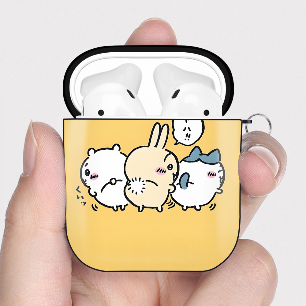 （画像用） ちいかわ Chii-kawa AirPods 第2世代保護ケース ハードシェル ブラック 耐衝撃・防指紋・カラビナ付き