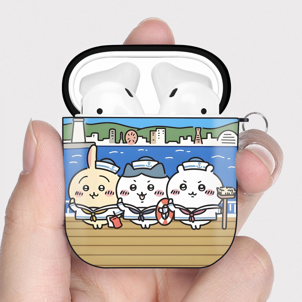 （画像用） ちいかわ Chii-kawa AirPods 第2世代保護ケース ハードシェル ブラック 耐衝撃・防指紋・カラビナ付き