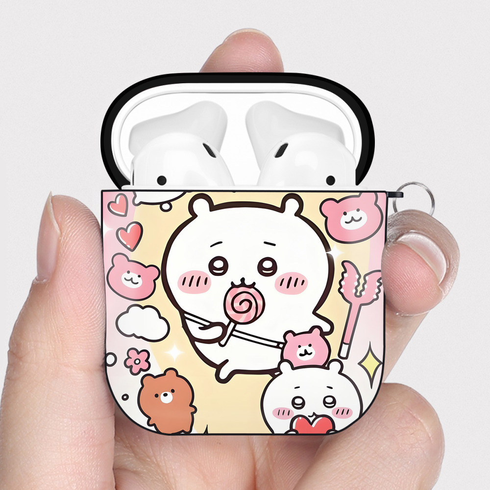 （画像用） ちいかわ Chii-kawa AirPods 第2世代保護ケース ハードシェル ブラック 耐衝撃・防指紋・カラビナ付き