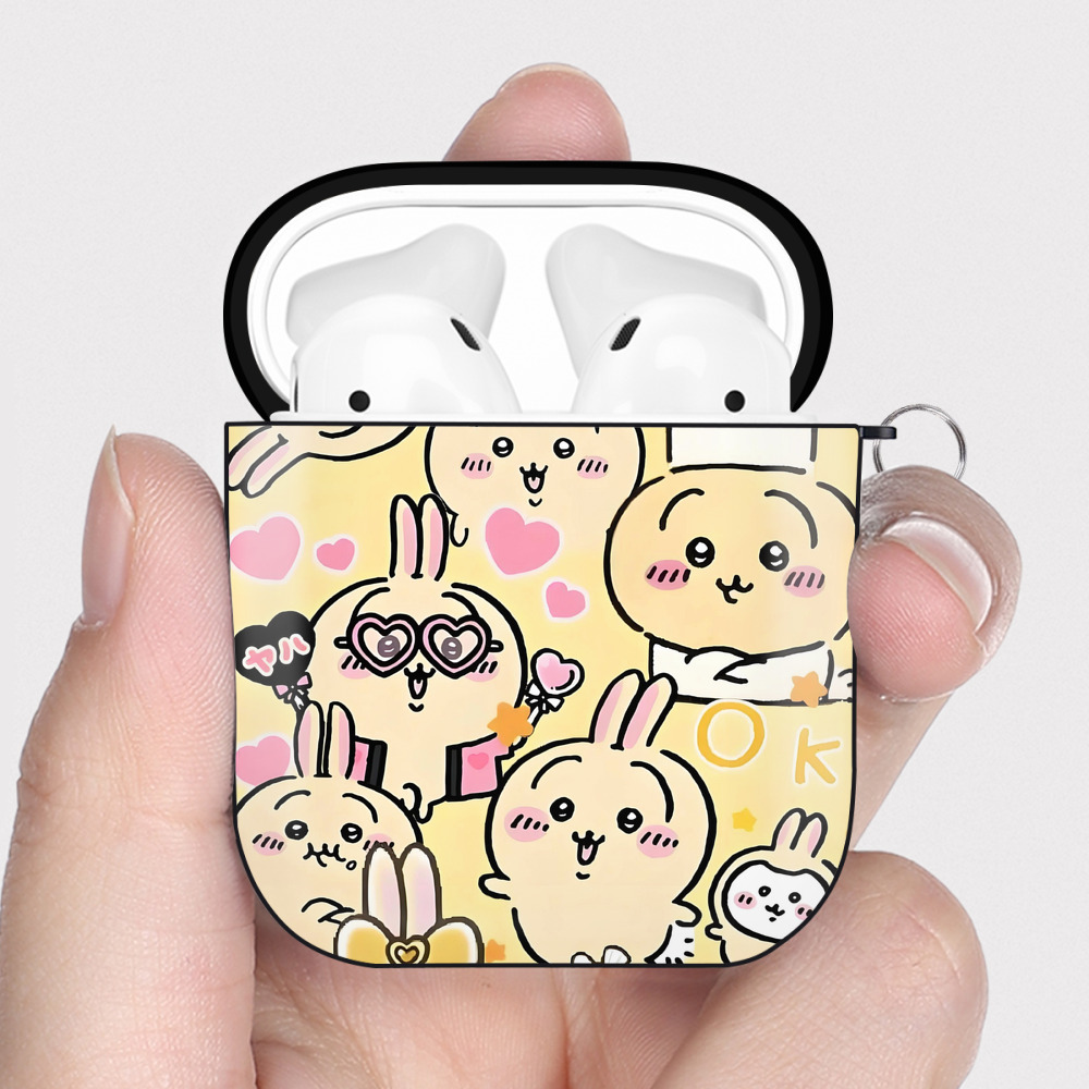 （画像用） ちいかわ Chii-kawa AirPods 第2世代保護ケース ハードシェル ブラック 耐衝撃・防指紋・カラビナ付き
