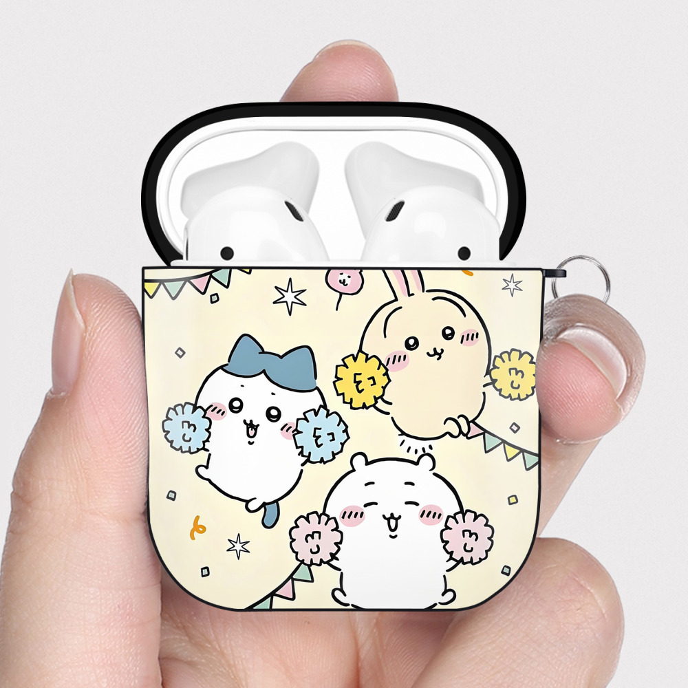（画像用） ちいかわ Chii-kawa AirPods 第2世代保護ケース ハードシェル ブラック 耐衝撃・防指紋・カラビナ付き