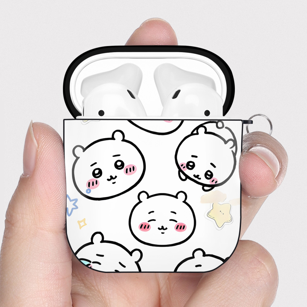 （画像用） ちいかわ Chii-kawa AirPods 第2世代保護ケース ハードシェル ブラック 耐衝撃・防指紋・カラビナ付き