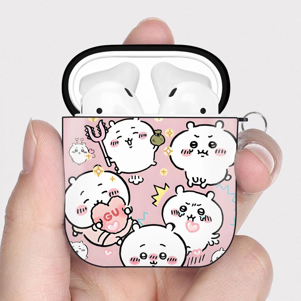 （画像用） ちいかわ Chii-kawa AirPods 第2世代保護ケース ハードシェル ブラック 耐衝撃・防指紋・カラビナ付き