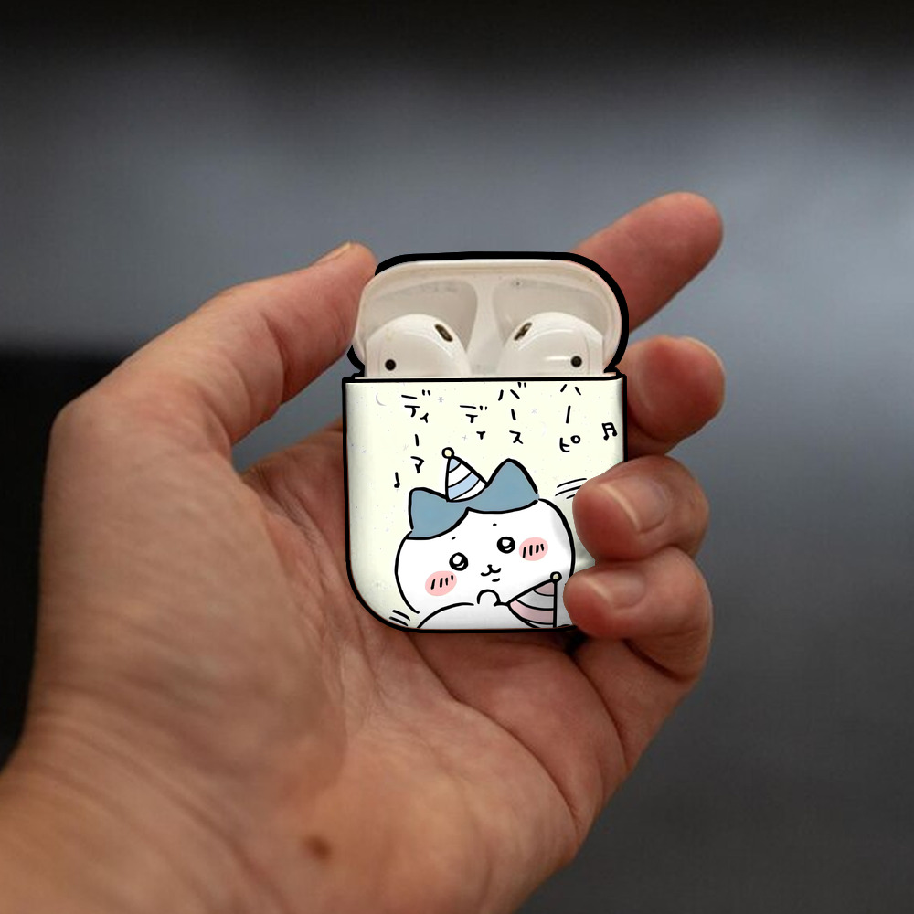 ちいかわ Chii-kawa AirPods 第2世代保護ケース ハードシェル ブラック 耐衝撃・防指紋・カラビナ付き