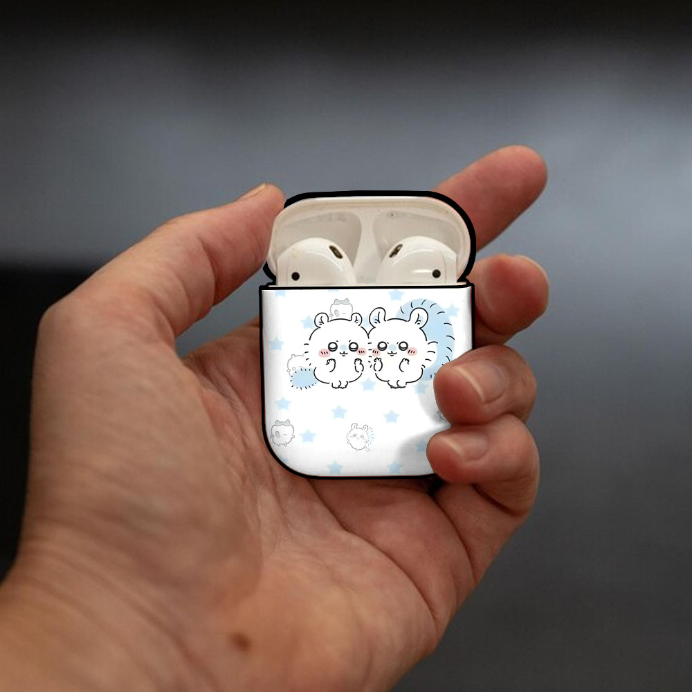 ちいかわ Chii-kawa AirPods 第2世代保護ケース ハードシェル ブラック 耐衝撃・防指紋・カラビナ付き