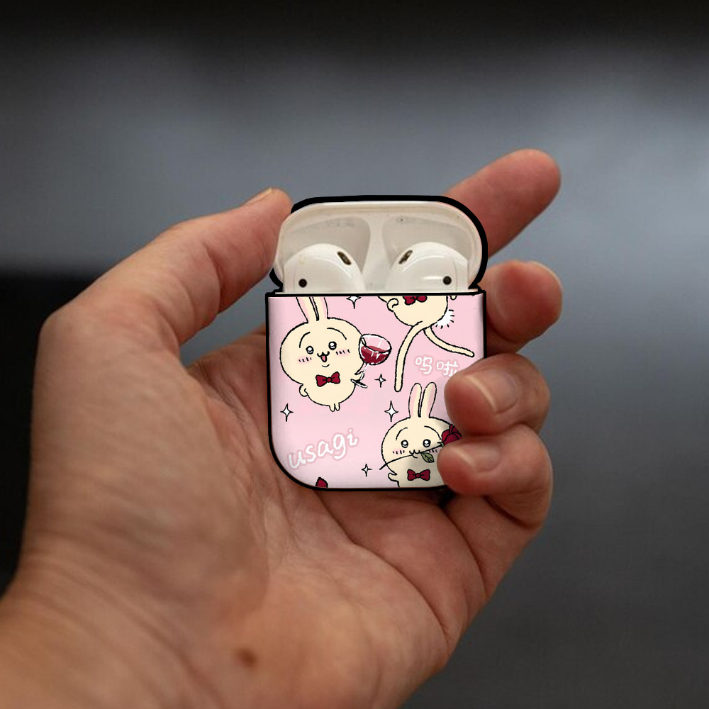 ちいかわ Chii-kawa AirPods 第2世代保護ケース ハードシェル ブラック 耐衝撃・防指紋・カラビナ付き