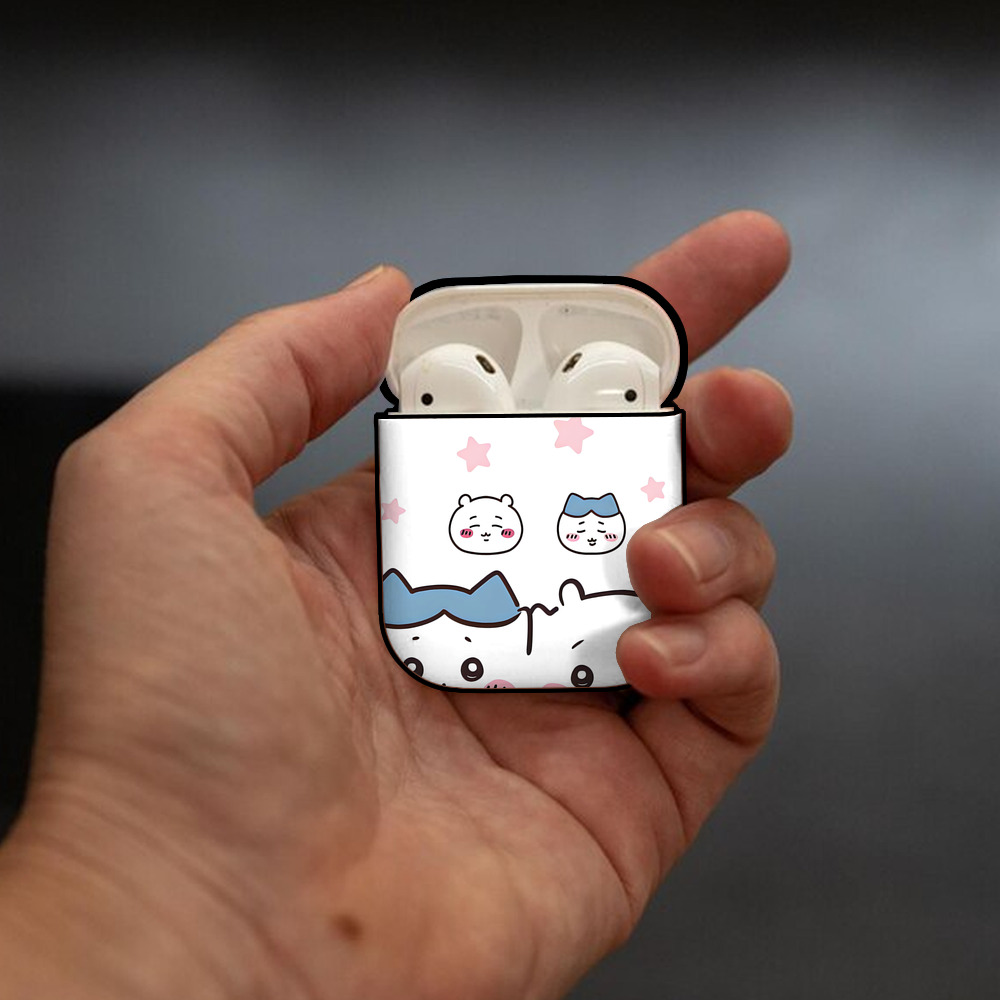 ちいかわ Chii-kawa AirPods 第2世代保護ケース ハードシェル ブラック 耐衝撃・防指紋・カラビナ付き