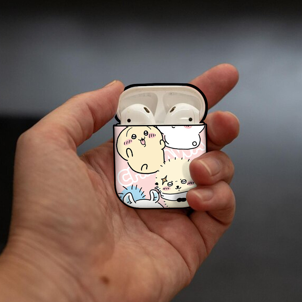 ちいかわ Chii-kawa AirPods 第2世代保護ケース ハードシェル ブラック 耐衝撃・防指紋・カラビナ付き