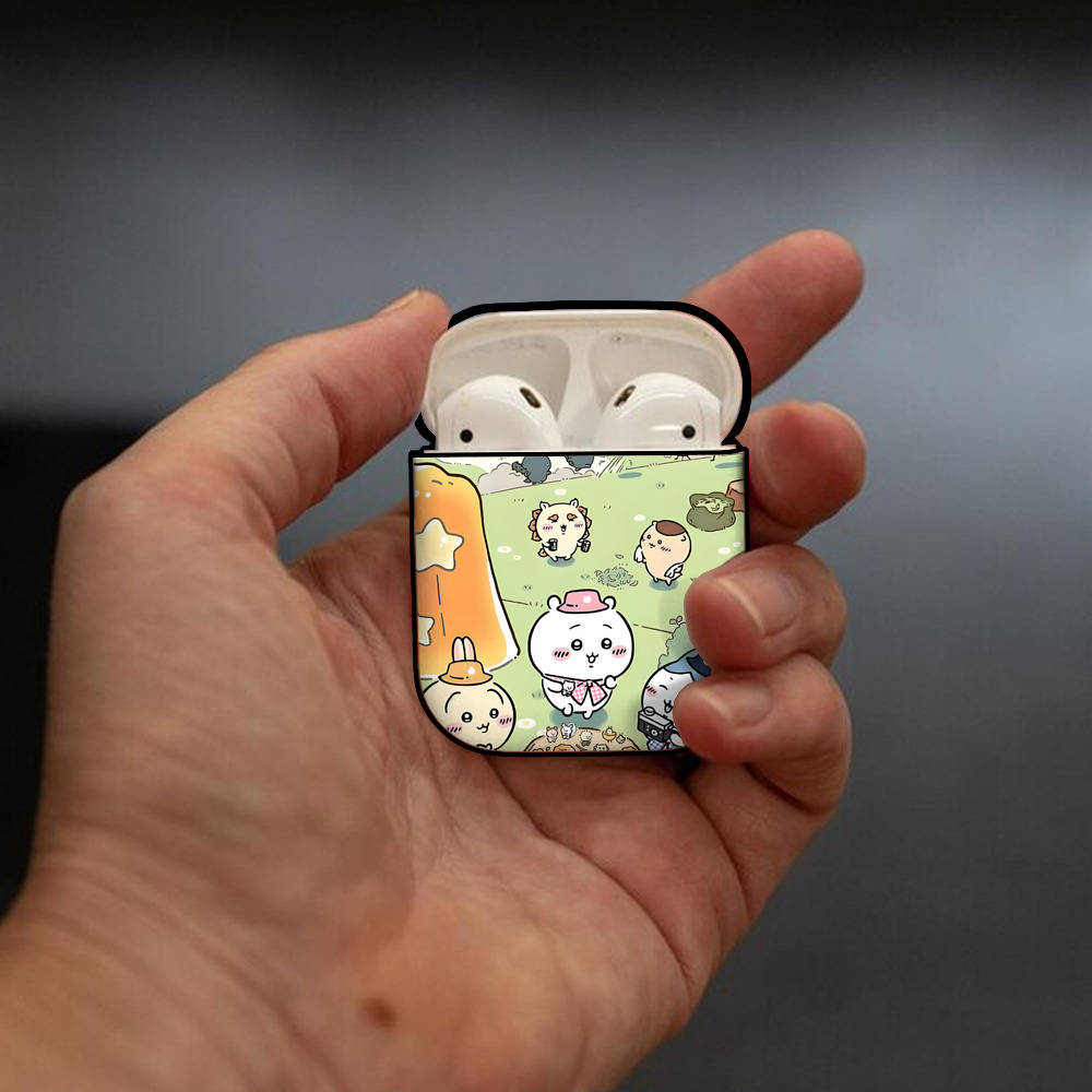 ちいかわ Chii-kawa AirPods 第2世代保護ケース ハードシェル ブラック 耐衝撃・防指紋・カラビナ付き