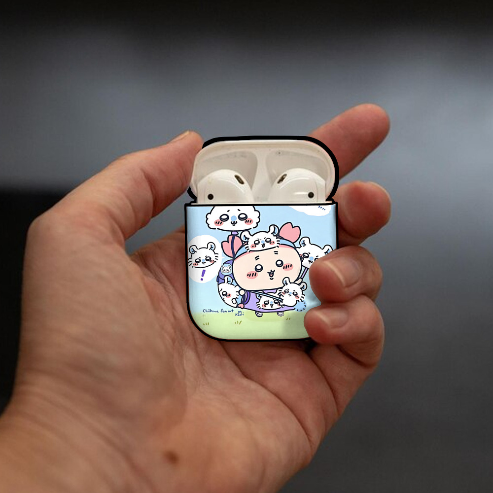 ちいかわ Chii-kawa AirPods 第2世代保護ケース ハードシェル ブラック 耐衝撃・防指紋・カラビナ付き