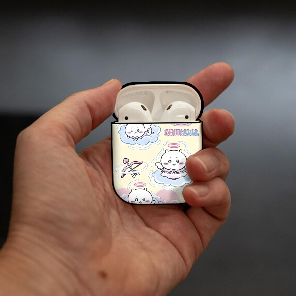 ちいかわ Chii-kawa AirPods 第2世代保護ケース ハードシェル ブラック 耐衝撃・防指紋・カラビナ付き