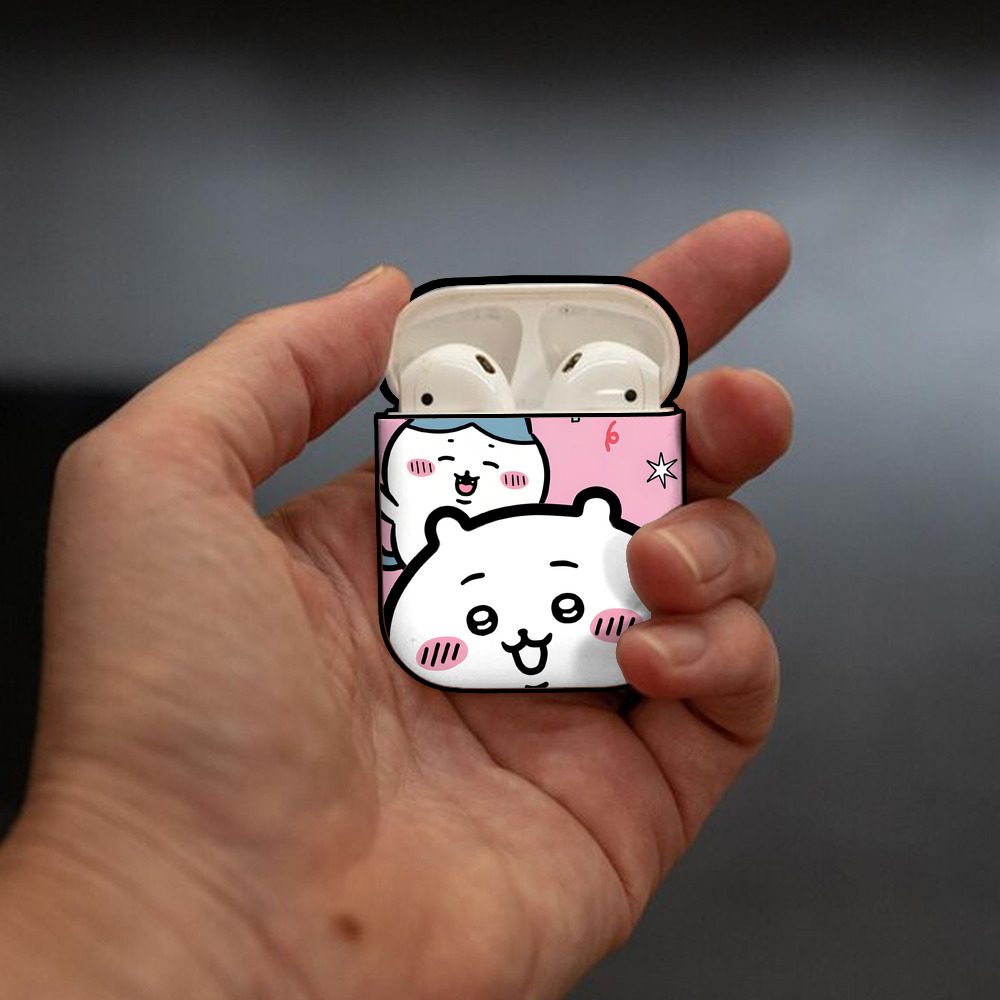 ちいかわ Chii-kawa AirPods 第2世代保護ケース ハードシェル ブラック 耐衝撃・防指紋・カラビナ付き