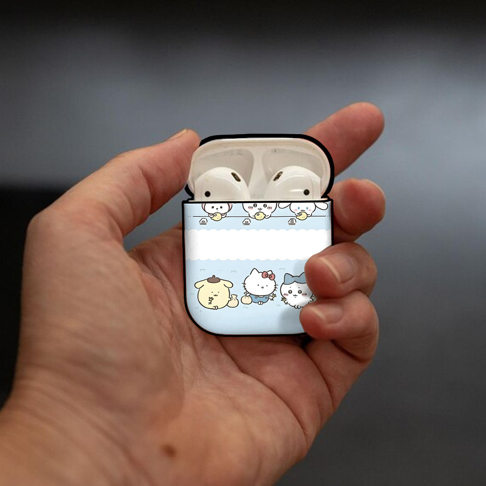 ちいかわ Chii-kawa AirPods 第2世代保護ケース ハードシェル ブラック 耐衝撃・防指紋・カラビナ付き