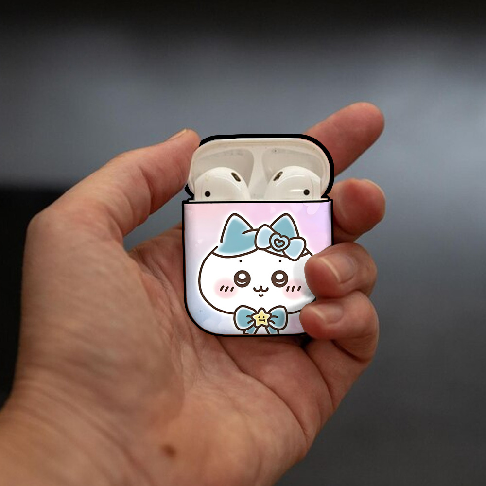 ちいかわ Chii-kawa AirPods 第2世代保護ケース ハードシェル ブラック 耐衝撃・防指紋・カラビナ付き