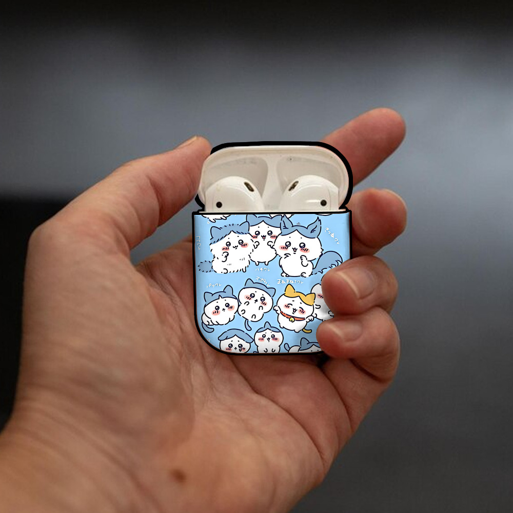 ちいかわ Chii-kawa AirPods 第2世代保護ケース ハードシェル ブラック 耐衝撃・防指紋・カラビナ付き