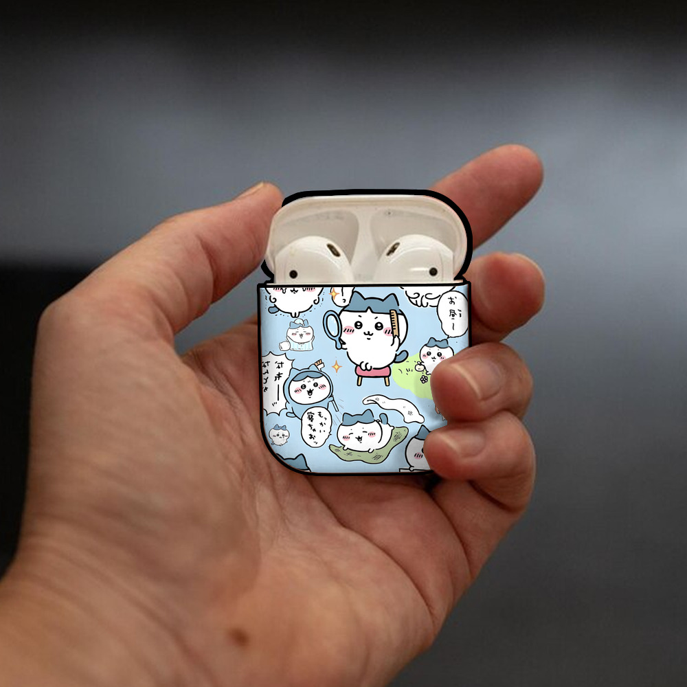 ちいかわ Chii-kawa AirPods 第2世代保護ケース ハードシェル ブラック 耐衝撃・防指紋・カラビナ付き