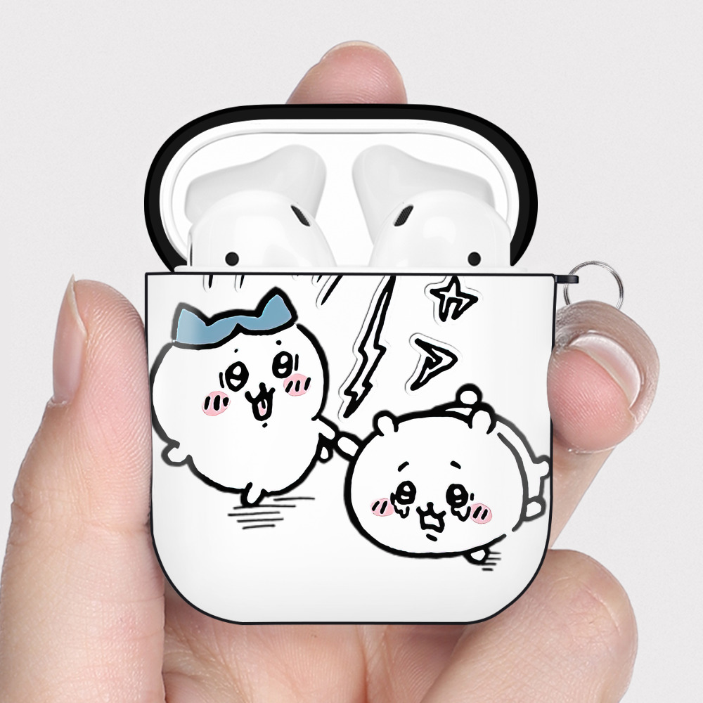 （画像用） ちいかわ ハチワレ Chii-kawa hachiware AirPods 第2世代保護ケース ハードシェル ブラック 耐衝撃・防指紋・カラビナ付き