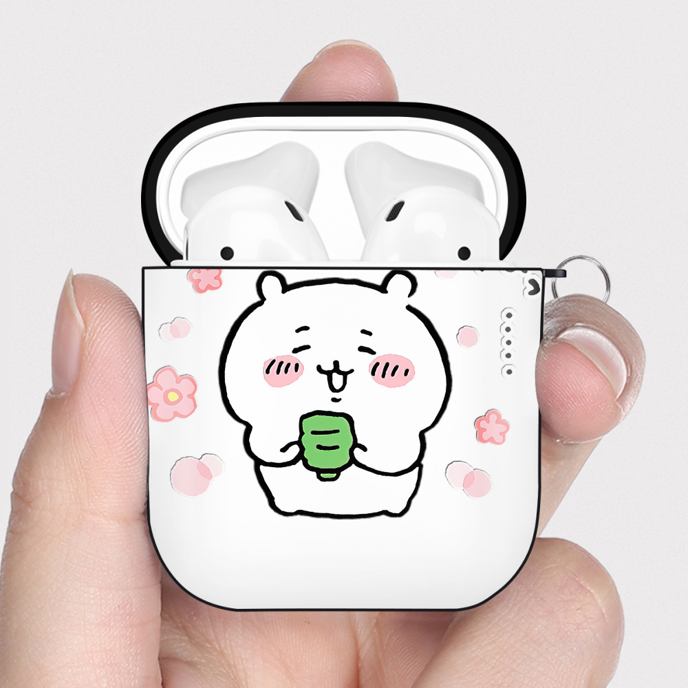 （画像用） ちいかわ ちいかわ Chii-kawa chiikawa AirPods 第2世代保護ケース ハードシェル ブラック 耐衝撃・防指紋・カラビナ付き