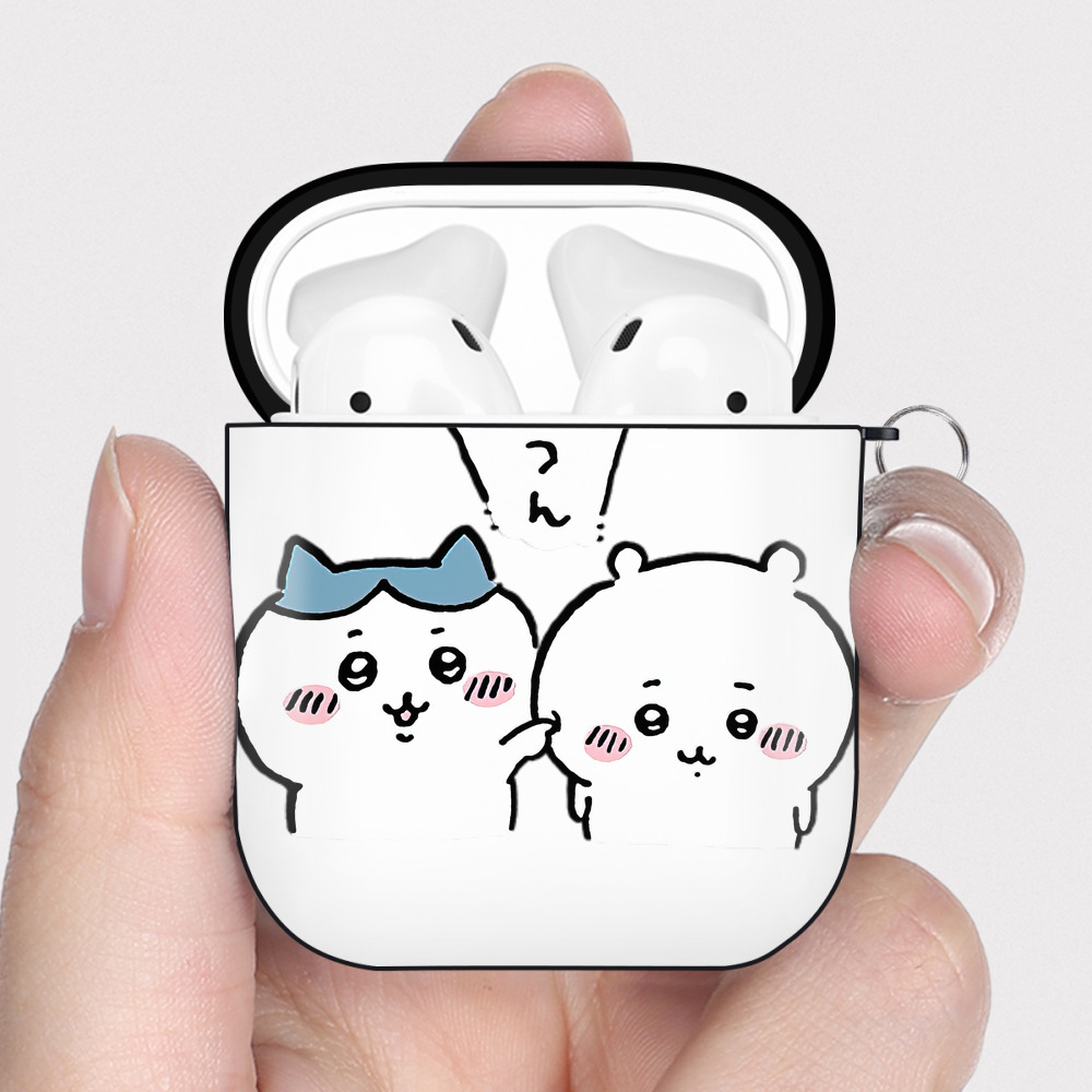 （画像用） ちいかわ ちいかわ Chii-kawa chiikawa AirPods 第2世代保護ケース ハードシェル ブラック 耐衝撃・防指紋・カラビナ付き