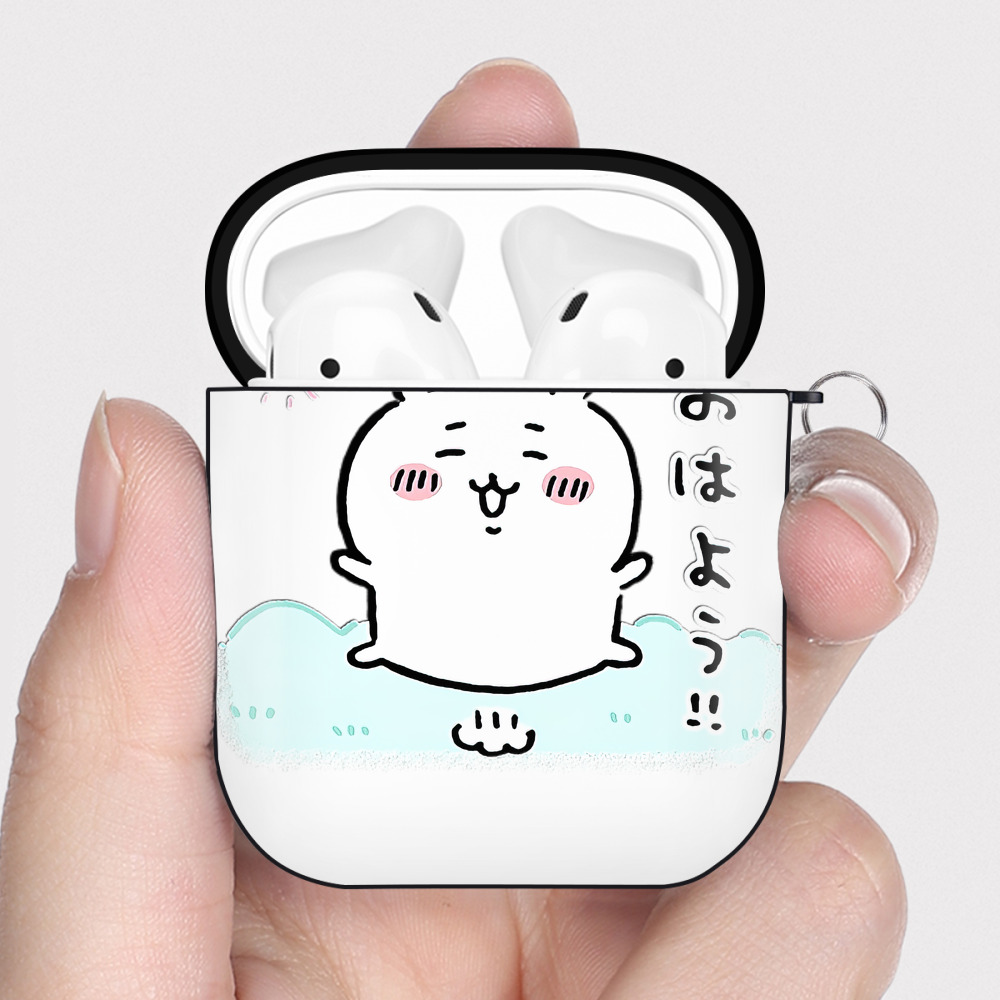 （画像用） ちいかわ ちいかわ Chii-kawa chiikawa AirPods 第2世代保護ケース ハードシェル ブラック 耐衝撃・防指紋・カラビナ付き