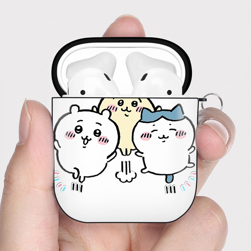 （画像用） ちいかわ ちいかわ Chii-kawa chiikawa AirPods 第2世代保護ケース ハードシェル ブラック 耐衝撃・防指紋・カラビナ付き