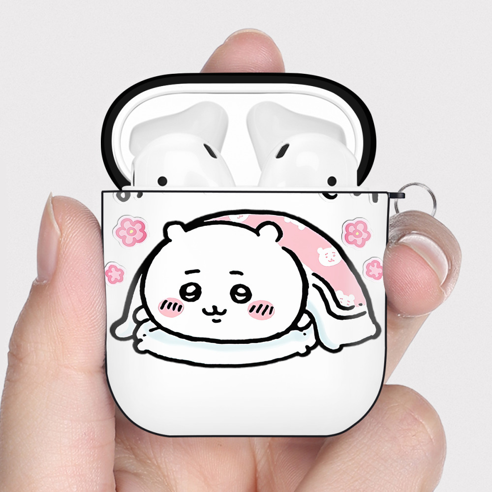 （画像用） ちいかわ ちいかわ Chii-kawa chiikawa AirPods 第2世代保護ケース ハードシェル ブラック 耐衝撃・防指紋・カラビナ付き
