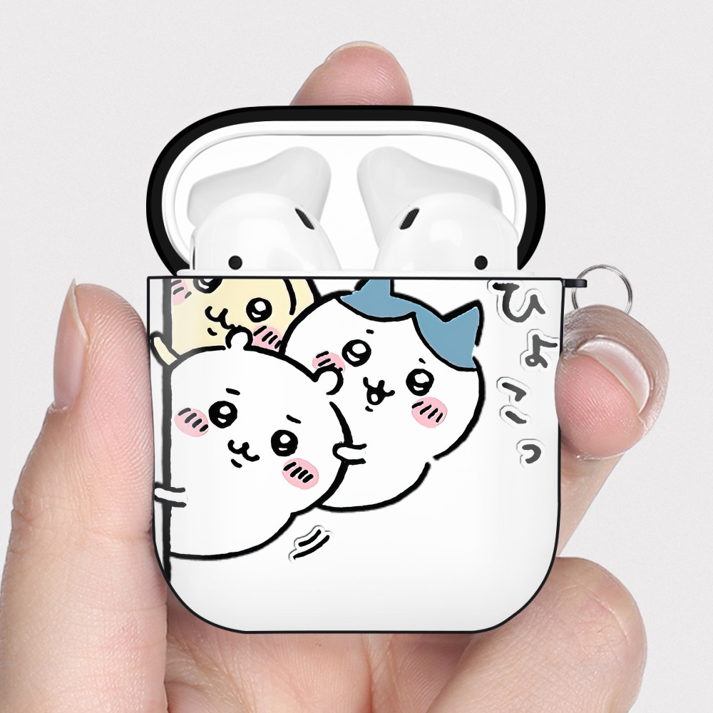 （画像用） ちいかわ うさぎ Chii-kawa usagi AirPods 第2世代保護ケース ハードシェル ブラック 耐衝撃・防指紋・カラビナ付き