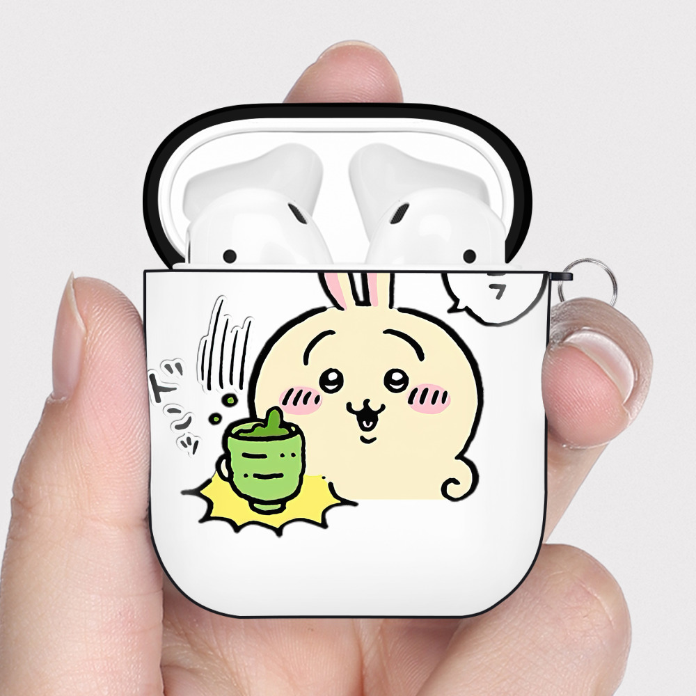 （画像用） ちいかわ うさぎ Chii-kawa usagi AirPods 第2世代保護ケース ハードシェル ブラック 耐衝撃・防指紋・カラビナ付き