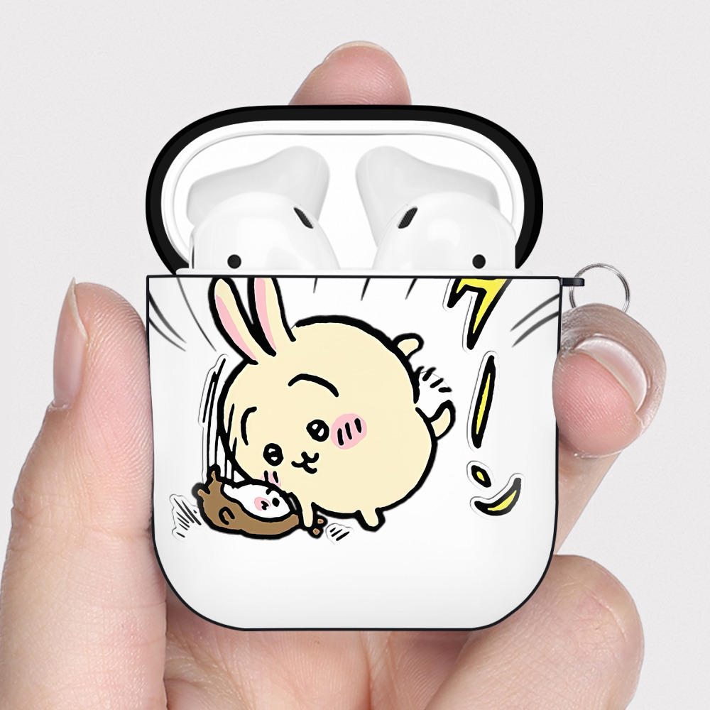 （画像用） ちいかわ うさぎ Chii-kawa usagi AirPods 第2世代保護ケース ハードシェル ブラック 耐衝撃・防指紋・カラビナ付き