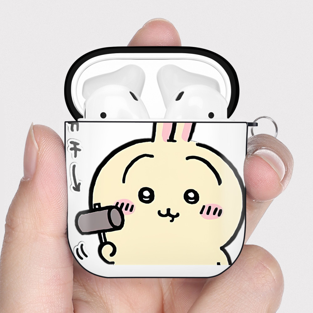 （画像用） ちいかわ うさぎ Chii-kawa usagi AirPods 第2世代保護ケース ハードシェル ブラック 耐衝撃・防指紋・カラビナ付き