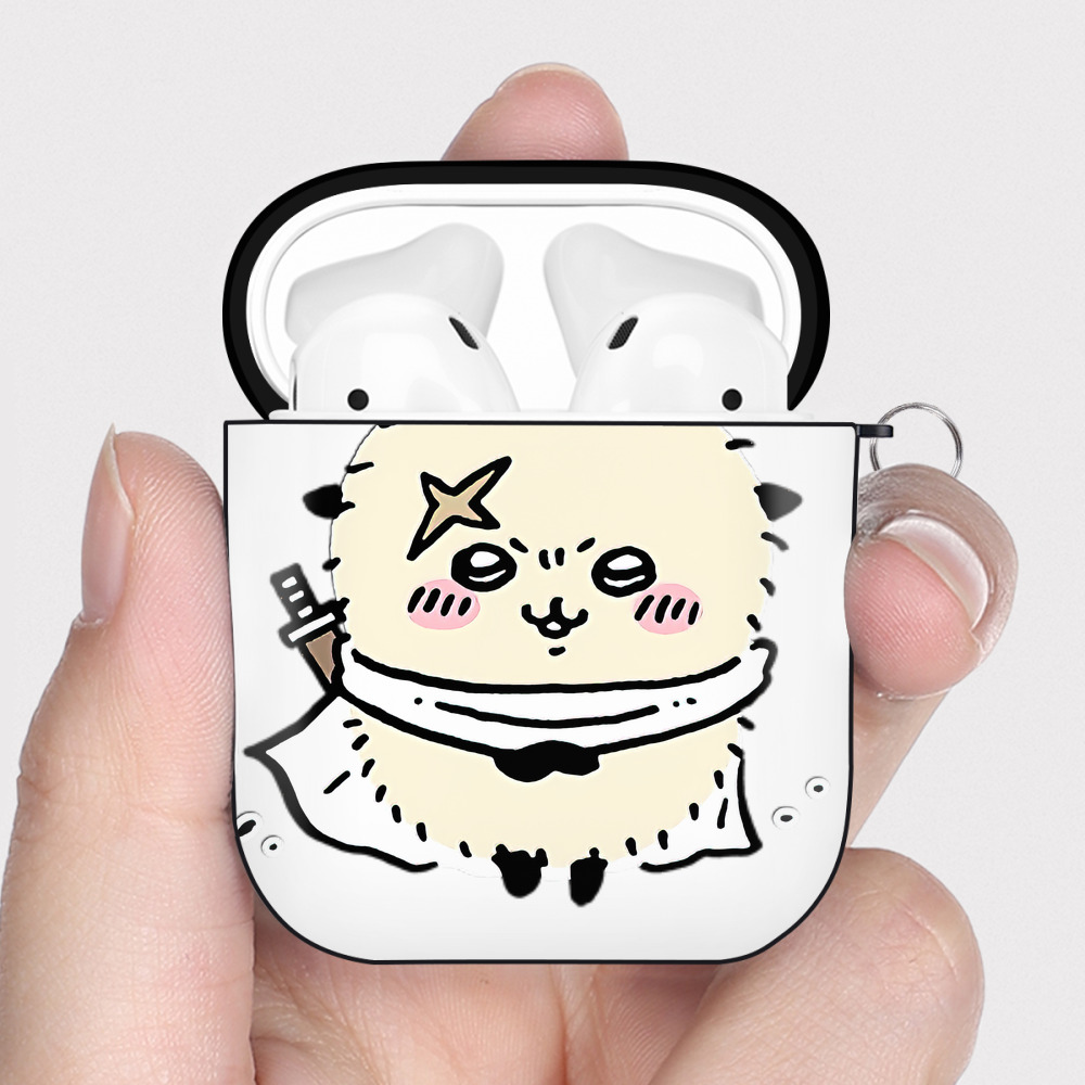 （画像用） ちいかわ ラッコ Chii-kawa Sea otter AirPods 第2世代保護ケース ハードシェル ブラック 耐衝撃・防指紋・カラビナ付き