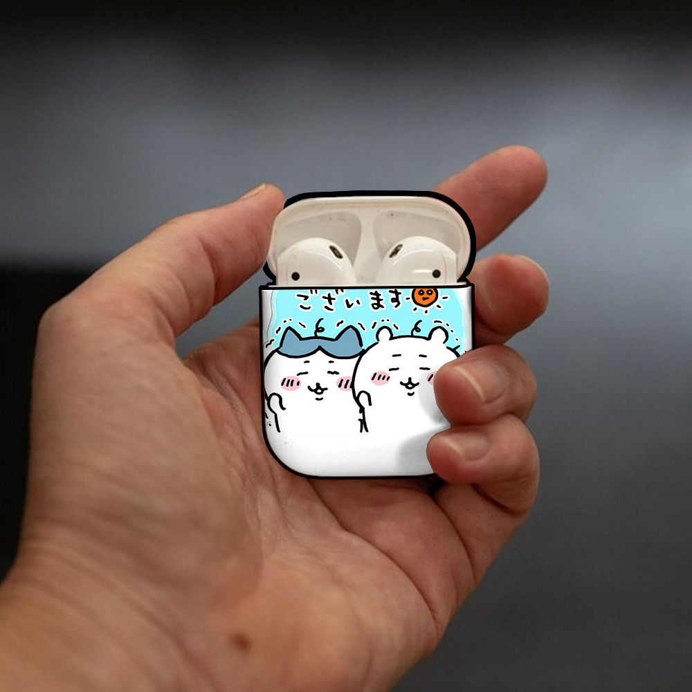 ちいかわ ハチワレ Chii-kawa hachiware AirPods 第2世代保護ケース ハードシェル ブラック 耐衝撃・防指紋・カラビナ付き