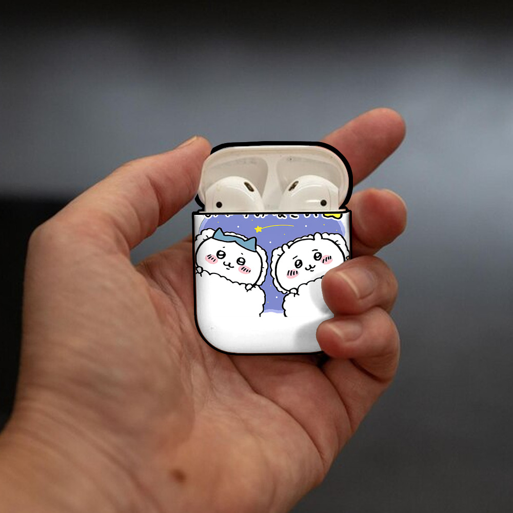 ちいかわ ハチワレ Chii-kawa hachiware AirPods 第2世代保護ケース ハードシェル ブラック 耐衝撃・防指紋・カラビナ付き