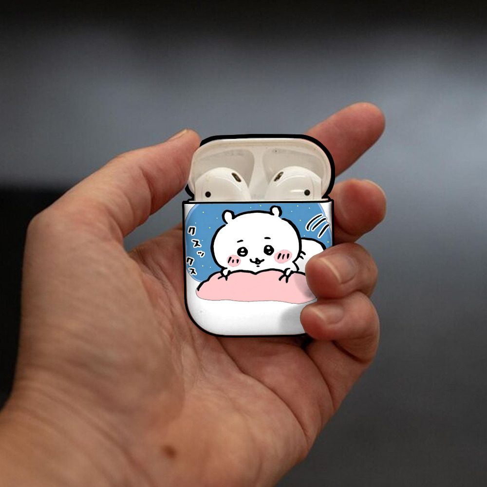 ちいかわ ちいかわ Chii-kawa chiikawa AirPods 第2世代保護ケース ハードシェル ブラック 耐衝撃・防指紋・カラビナ付き