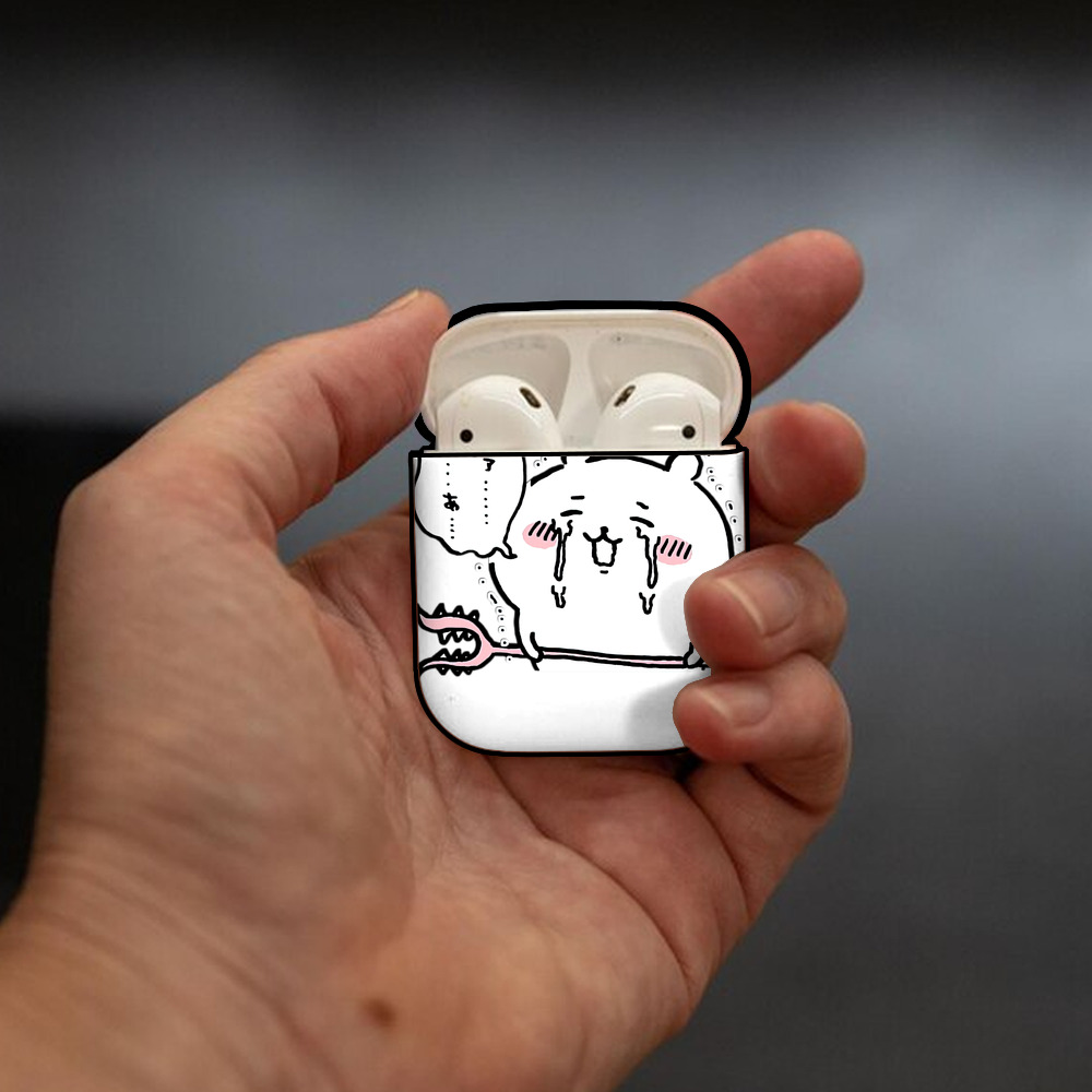 ちいかわ ちいかわ Chii-kawa chiikawa AirPods 第2世代保護ケース ハードシェル ブラック 耐衝撃・防指紋・カラビナ付き