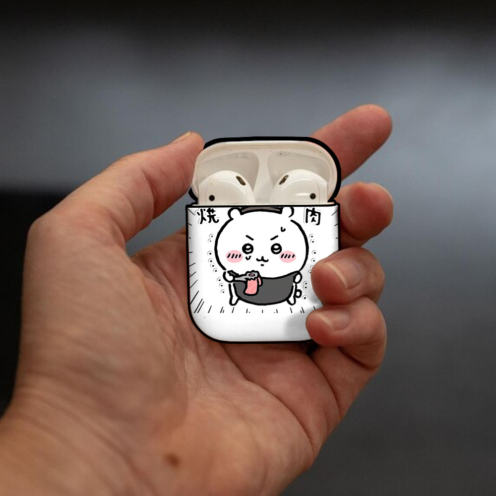 ちいかわ ちいかわ Chii-kawa chiikawa AirPods 第2世代保護ケース ハードシェル ブラック 耐衝撃・防指紋・カラビナ付き