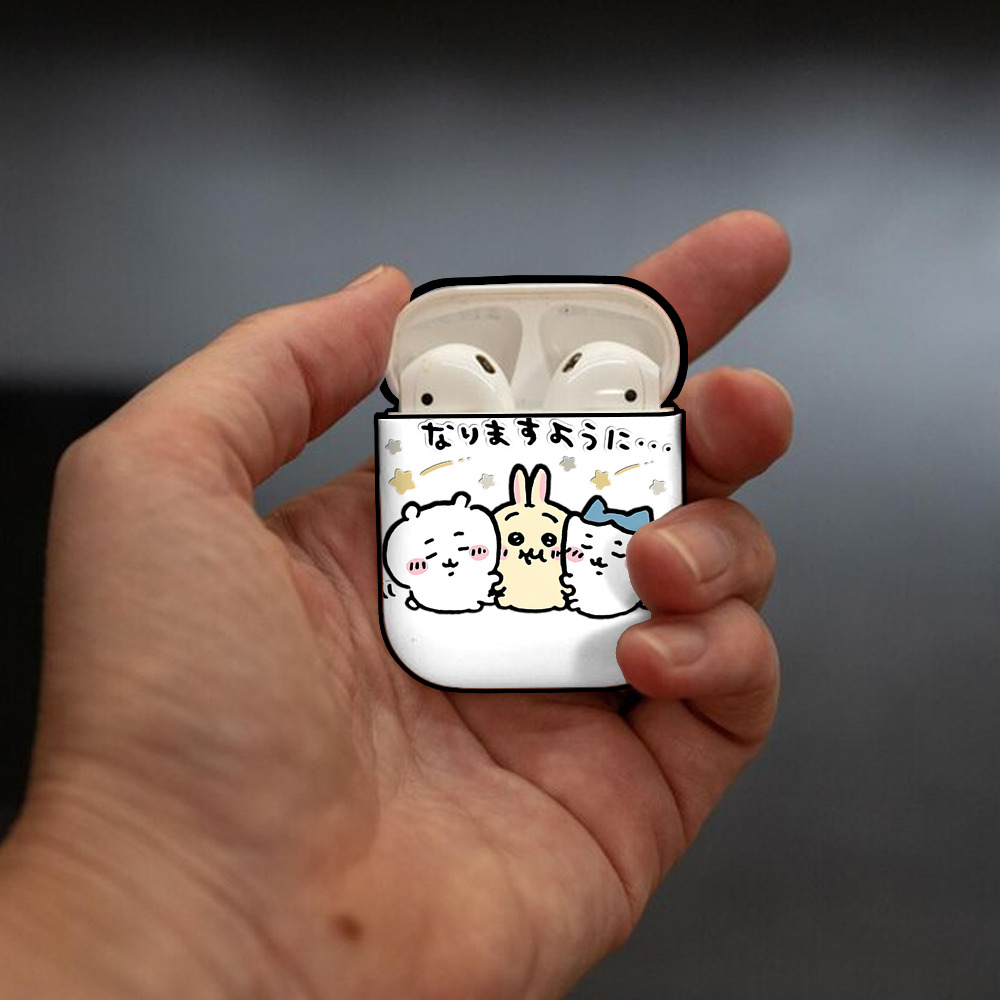 ちいかわ ちいかわ Chii-kawa chiikawa AirPods 第2世代保護ケース ハードシェル ブラック 耐衝撃・防指紋・カラビナ付き