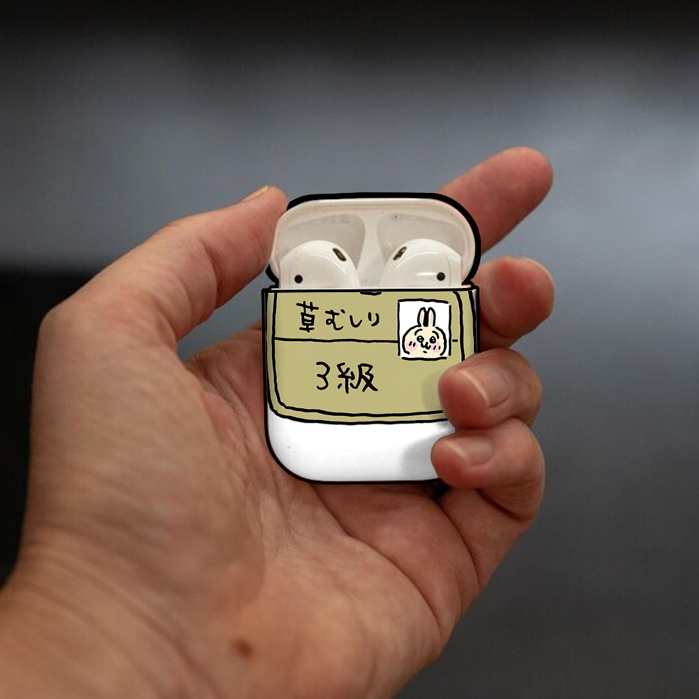 ちいかわ うさぎ Chii-kawa usagi AirPods 第2世代保護ケース ハードシェル ブラック 耐衝撃・防指紋・カラビナ付き