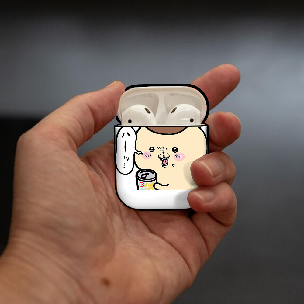 ちいかわ くりまんじゅう Chii-kawa kuri manjū AirPods 第2世代保護ケース ハードシェル ブラック 耐衝撃・防指紋・カラビナ付き