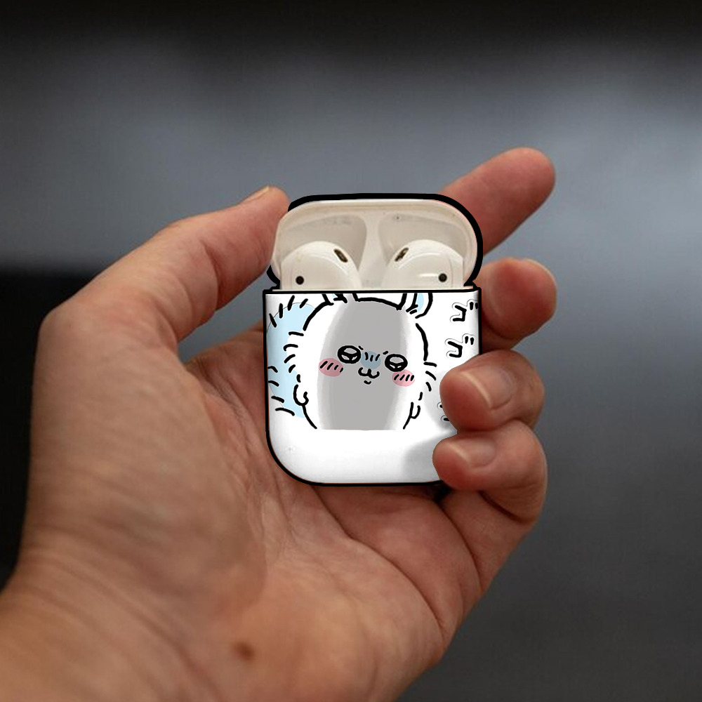 ちいかわ モモンガ Chii-kawa Momonga AirPods 第2世代保護ケース ハードシェル ブラック 耐衝撃・防指紋・カラビナ付き