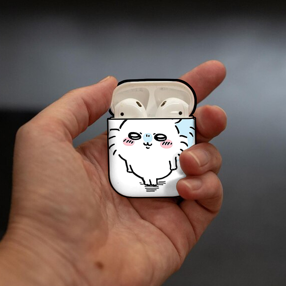 ちいかわ モモンガ Chii-kawa Momonga AirPods 第2世代保護ケース ハードシェル ブラック 耐衝撃・防指紋・カラビナ付き