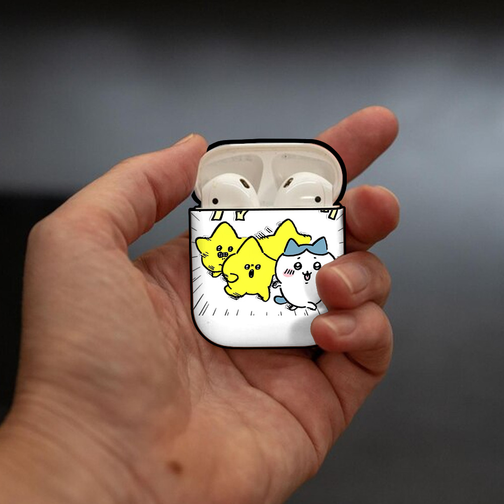 ちいかわ 流れ星 Chii-kawa Shooting star AirPods 第2世代保護ケース ハードシェル ブラック 耐衝撃・防指紋・カラビナ付き